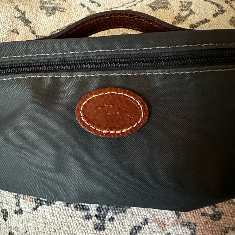Small Grey Longchamp Makeup Bag Nylon + Leather - AUTHENTIC